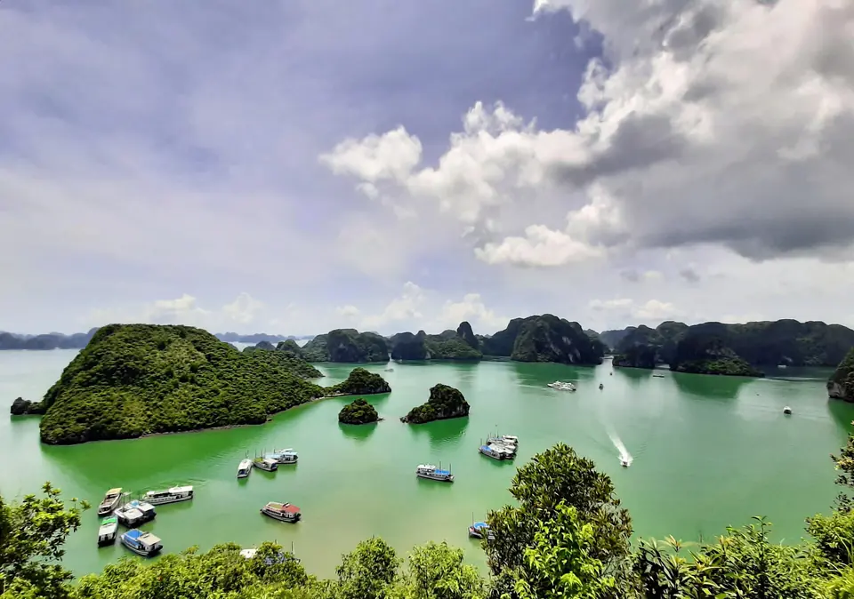 Baie d'Ha Long, Hanoï